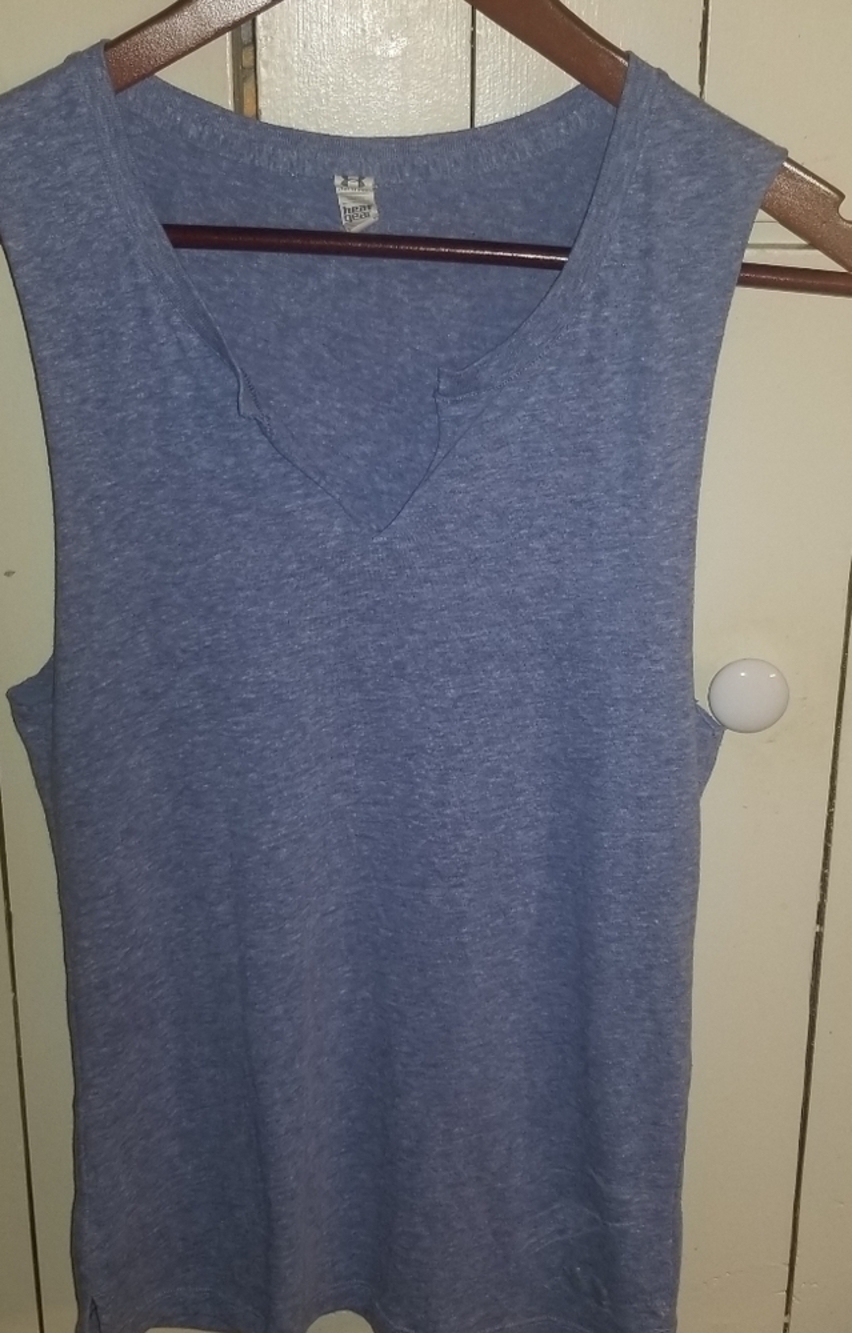 Under Armour workout tee XS